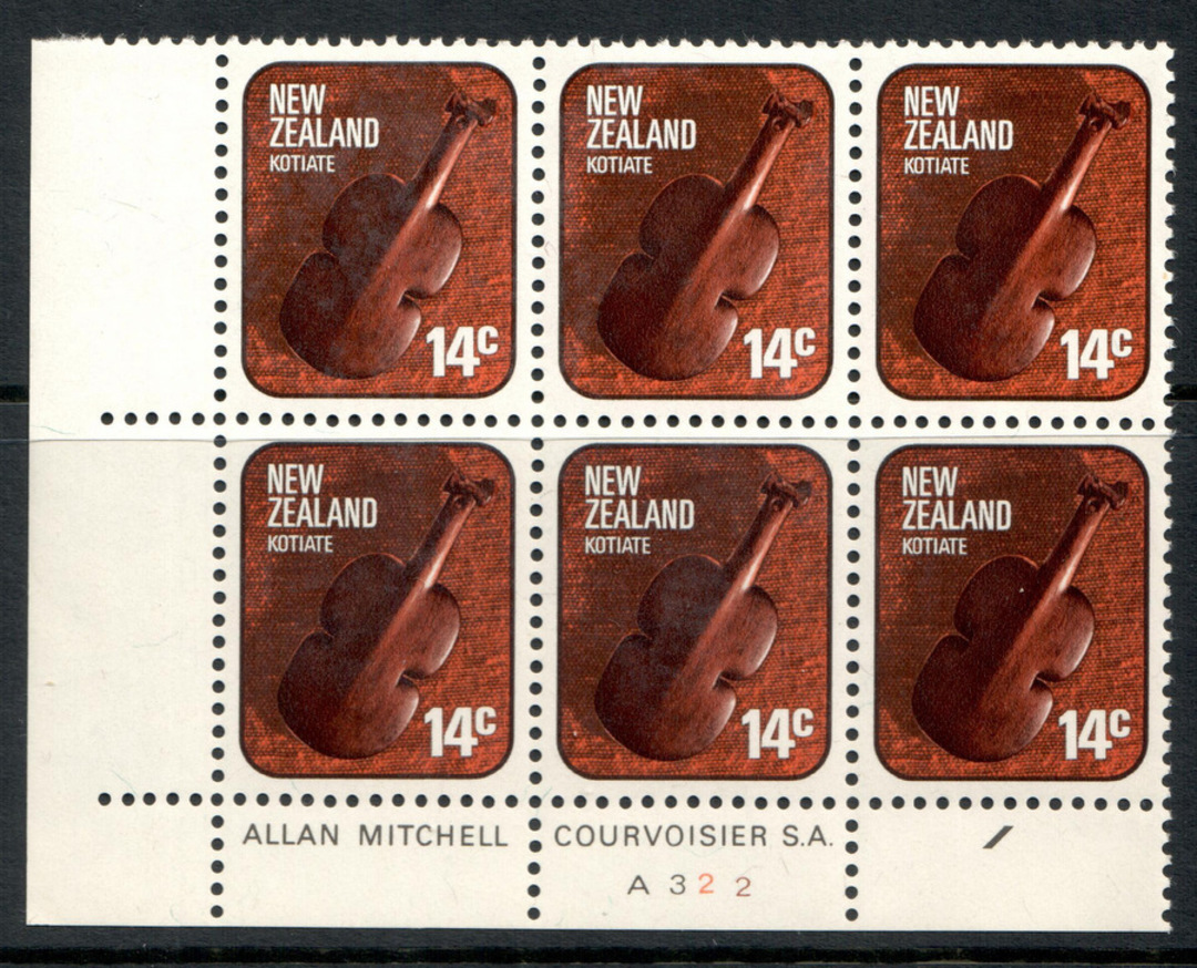 NEW ZEALAND 1976 Maori Artifacts 14c Kotiate. Plate Block A322 with Diagonal stroke. - 15001 - UHM image 0