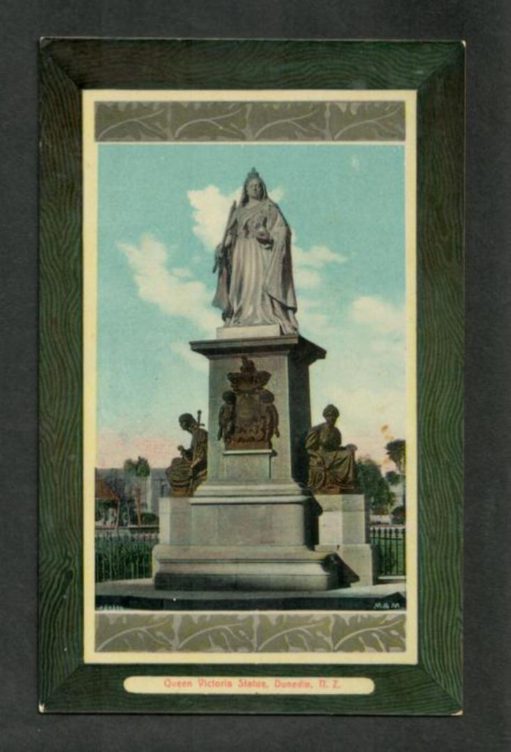 Coloured postcard of Queen Victorai Statue Dunedin. - 49204 - Postcard image 0