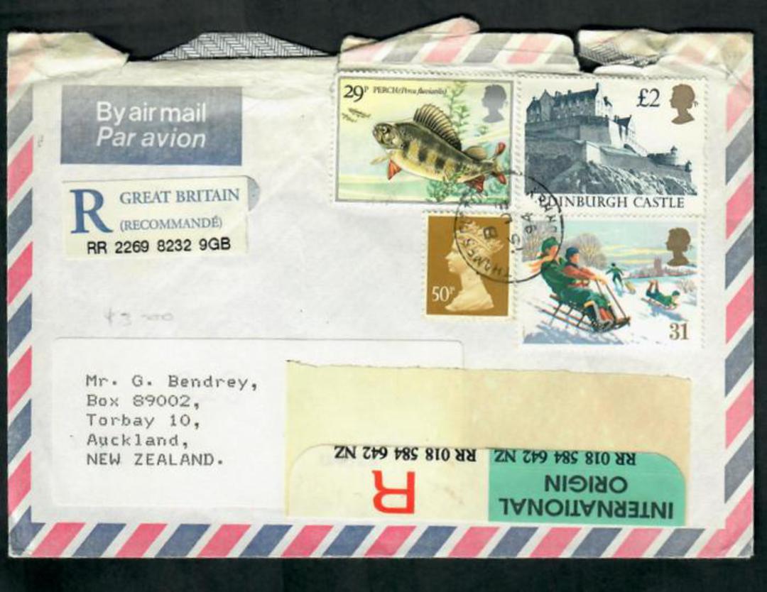 GREAT BRITAIN 1994 Registered Airmail Letter to New Zealand with £2 ++ postage. Untidy at top. - 30358 - PostalHist image 0