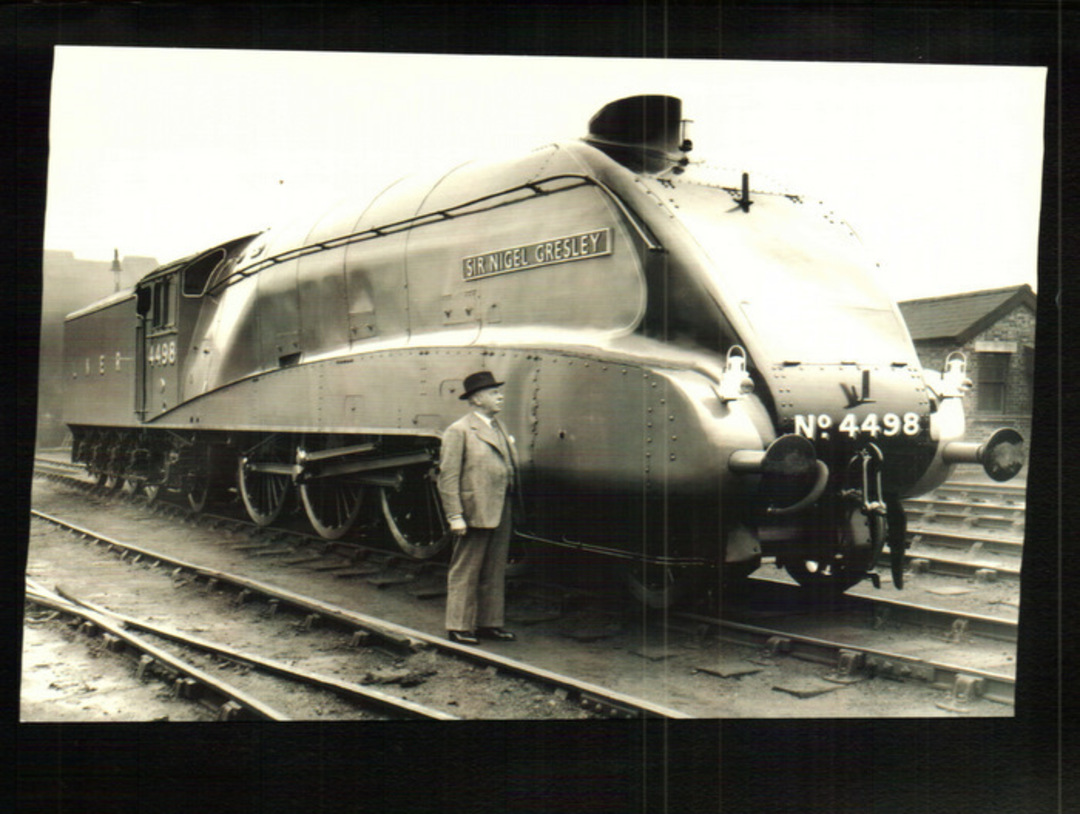 Modern Reproduction of photo of Sir Nigel Gresley with the Locomotive named after him. - 440014 - Postcard image 0