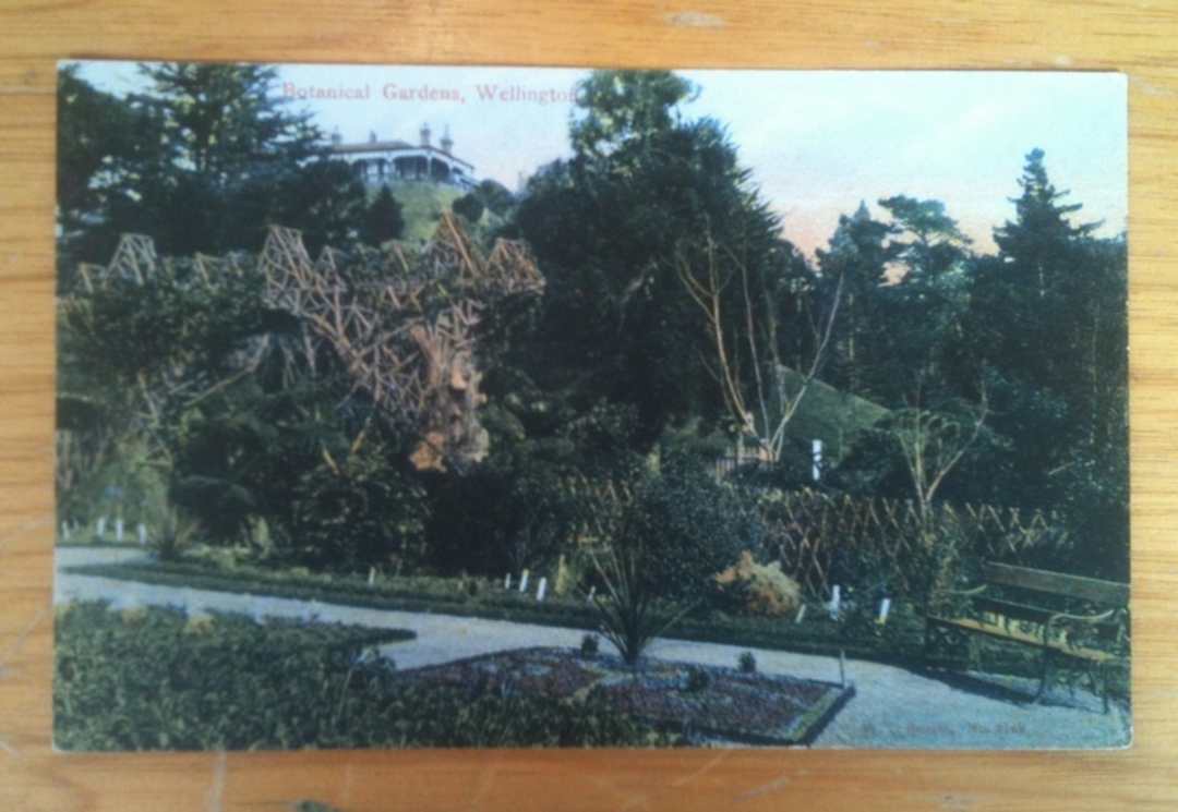Coloured postcard of the Botanical Gardens Wellington. - 47337 - Postcard image 0