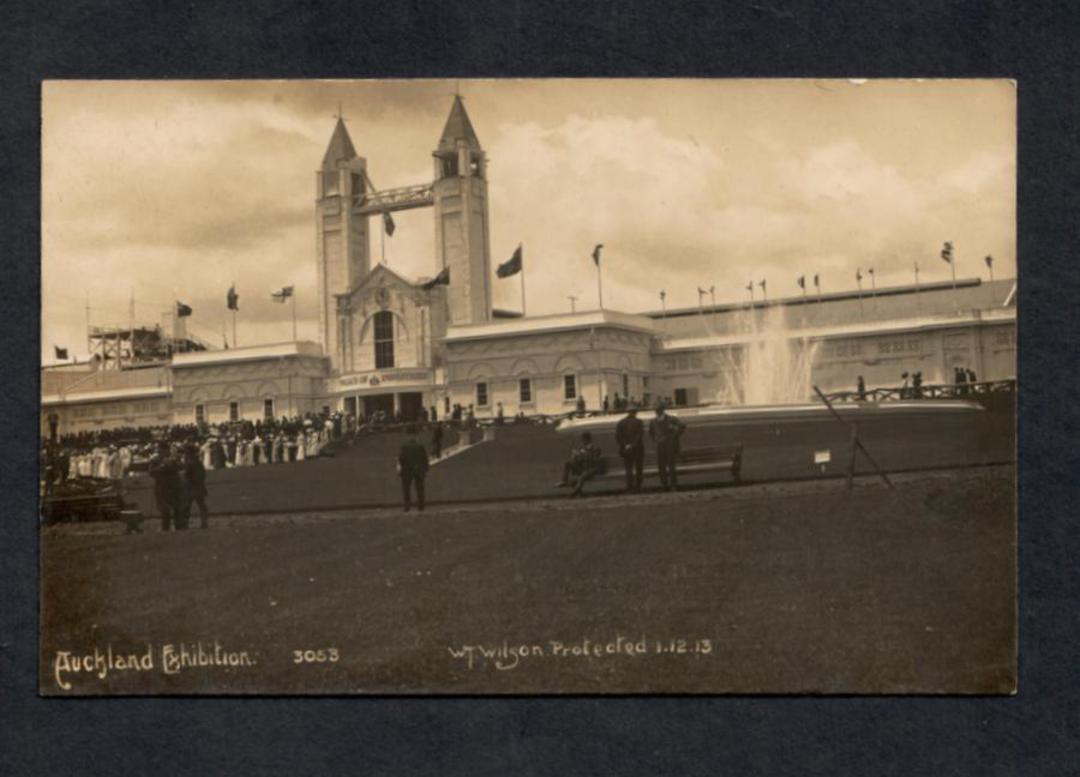 NEW ZEALAND 1913 Real Photograph by W T Wilson of (the Entrance) Auckland Exhibition. - 69406 - Postcard image 0