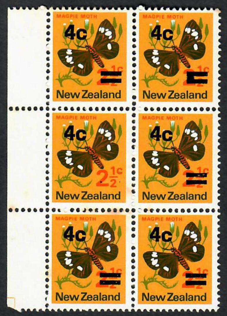 NEW ZEALAND 1971 Provisional 4c on 2½c. Block of 6 with bars missing. Not the item listed by CP which is R7/20. This one is Row image 0