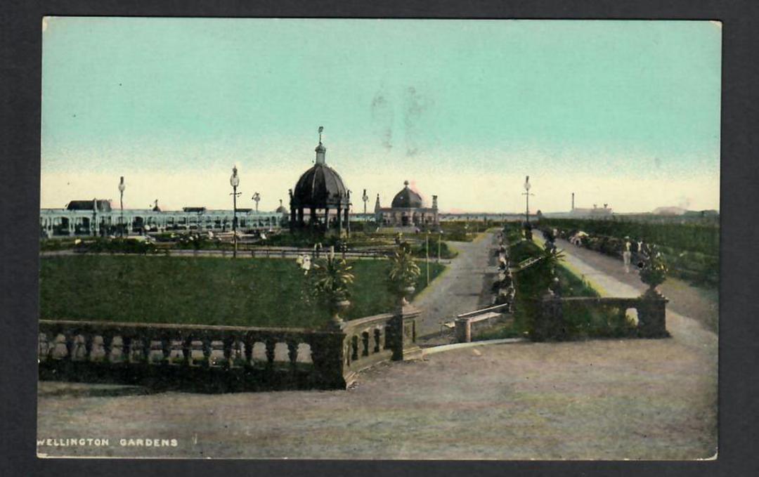 Coloured postcard of Wellington Gardens Great Yarmouth. - 47724 - Postcard image 0