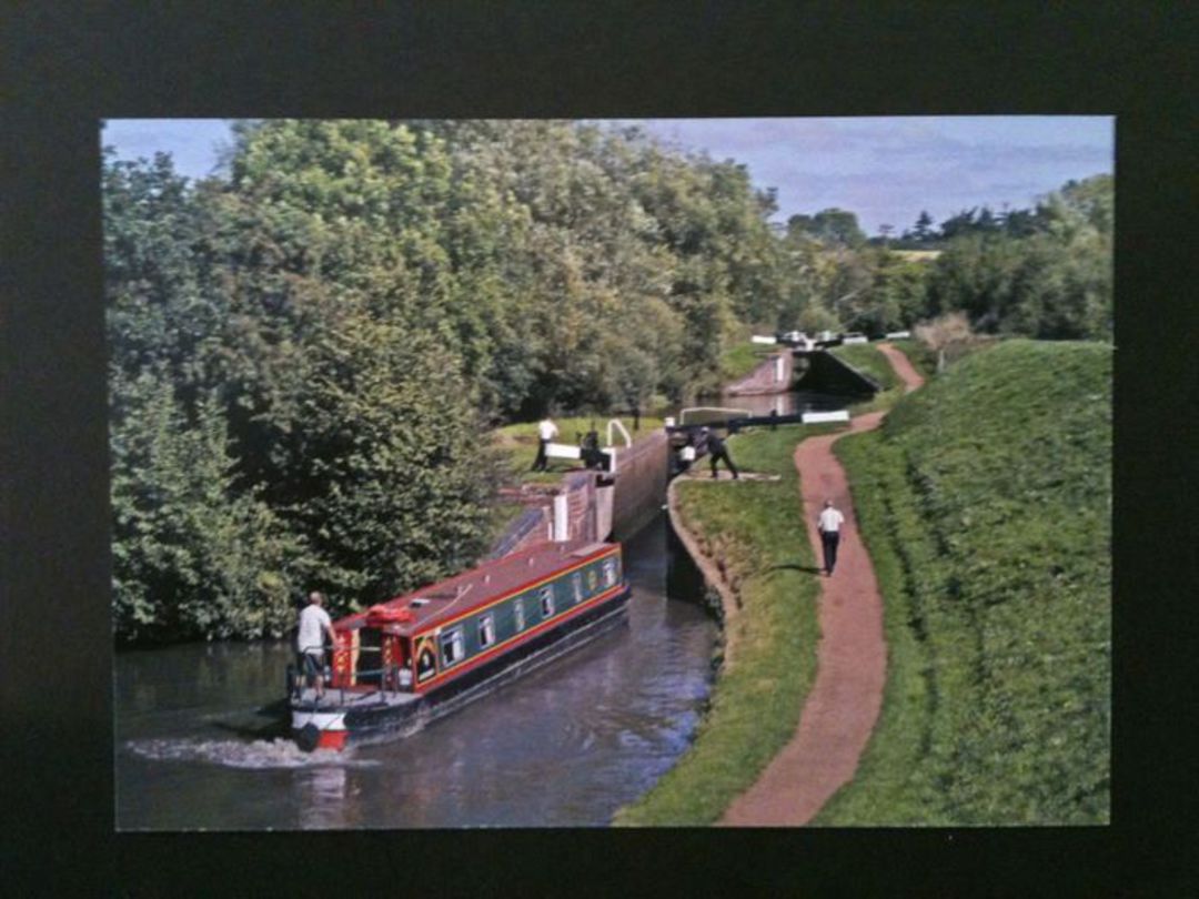 Modern Coloured Postcard of Tardebigge Locks Worcester & Birmingham Canal. - 440050 - Postcard image 0
