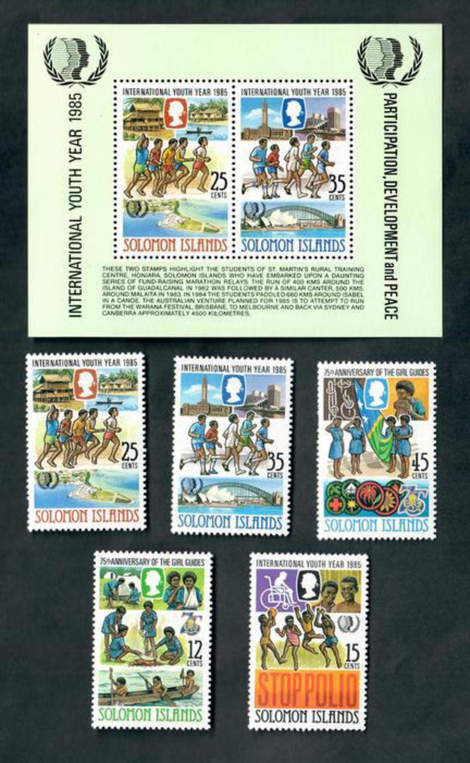 SOLOMON ISLANDS 1985 75th Anniversary of the Girl Guide Movement. Set of 5 and miniature sheet. - 50412 - UHM image 0