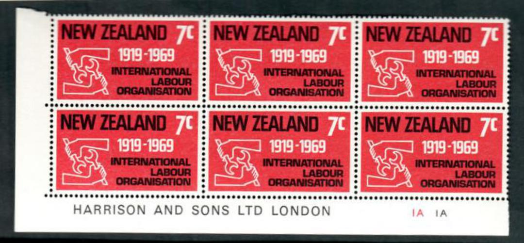 NEW ZEALAND 1969 50th Anniversary of the International Labour Organisation. Plate Block 1A 1A. - 56332 - UHM image 0