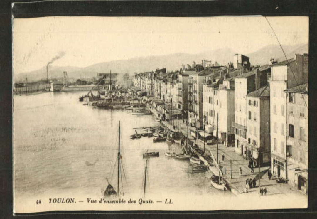 FRANCE Carte Postale Toulon Waterfront scene. Lots of boats. - 41262 - Postcard image 0