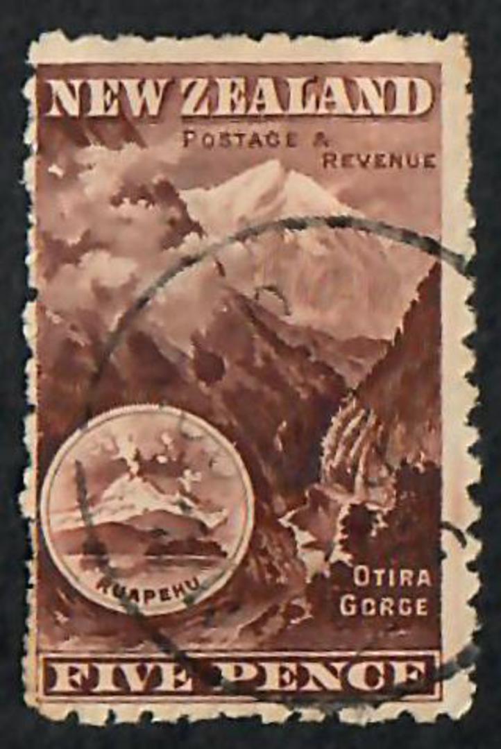 NEW ZEALAND 1898 Pictorial 5d Brown Otira Gorge. - 10044 - FU image 0