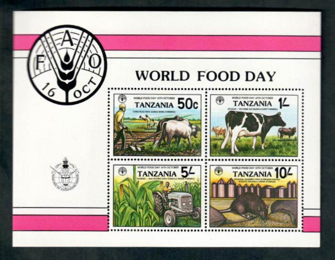 TANZANIA 1982 World Food Day. Miniature sheet. - 50551 - UHM image 0