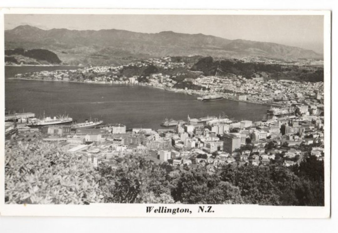 Real Photograph by N S Seaward of Wellington. - 47407 - Postcard image 0