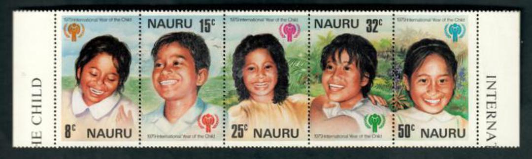 NAURU 1979 International Year of the Child. Strip of 5. - 52435 - UHM image 0