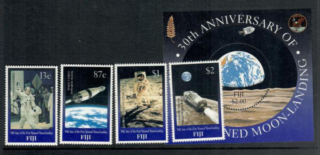 FIJI 1999 30th Anniversary of the First Manned Moon Landing. Set of 4 and miniature sheet. - 52496 - UHM image 0