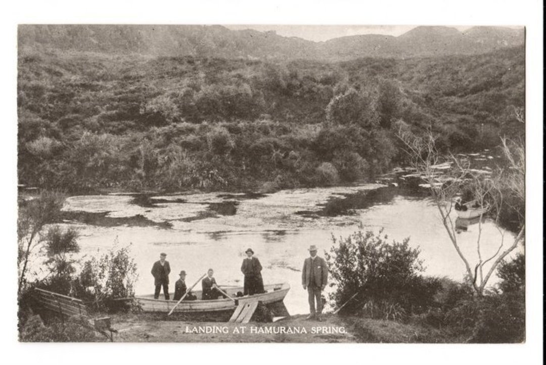 Postcard by Iles. Landing at Hamurana Springs. - 45908 - Postcard image 0