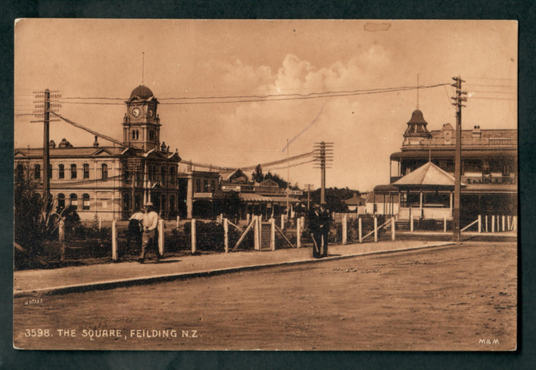 Real Photograph of The Square Fielding. - 47253 - Postcard image 0