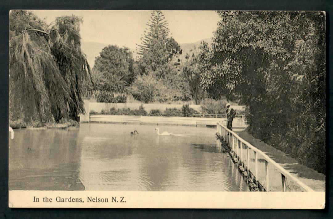 Real Photograph of the Gardens Nelson. - 48623 - Postcard image 0