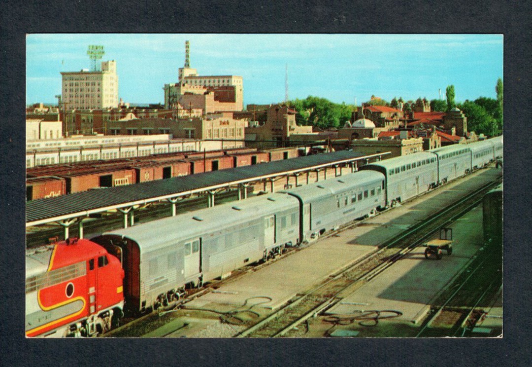 USA Coloured postcard of Santa Fe Railway Station Albuquerque New Mexico. - 40556 - Postcard image 0
