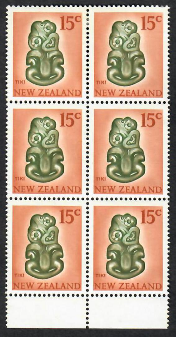 NEW ZEALAND 1967 Decimal Definitive 15c Tiki. Two blocks of 6. There is a slight shade difference between each block. - 21894 - image 1