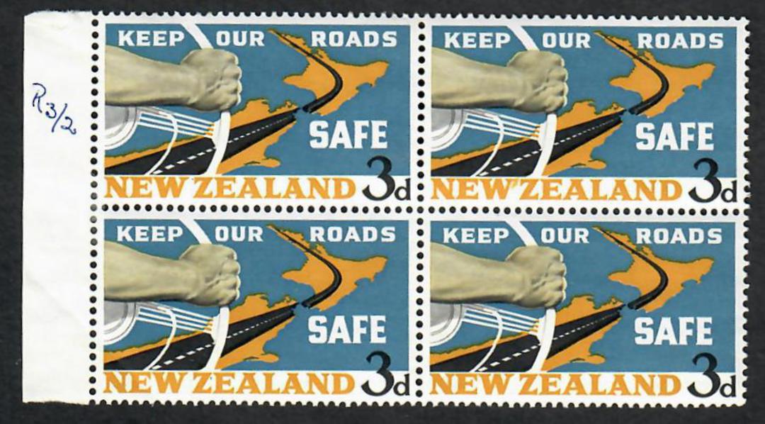 NEW ZEALAND 1961 Road Safety Apostaphe flaw. Block of four.  Hinged in selvedge. Crease on one stamp.  (not) the flaw.. Row 3/2. image 0
