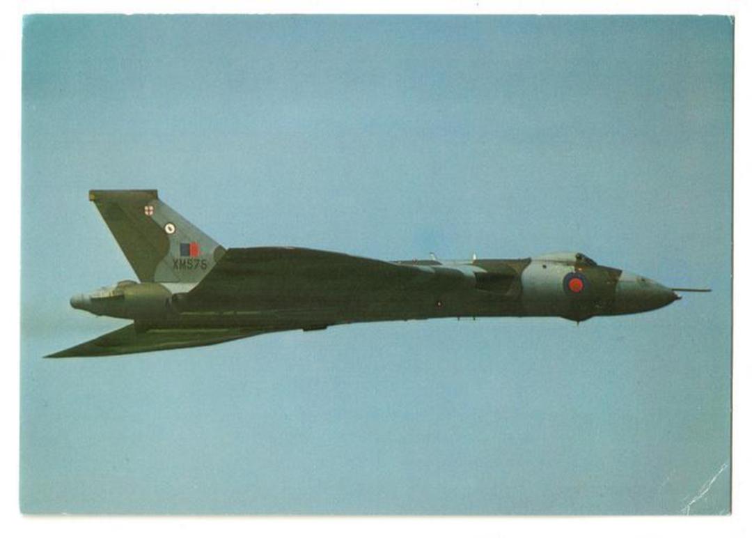 Modern Coloured Postcard of Avro Vulcan B2 XM575. - 40841 - Postcard image 0