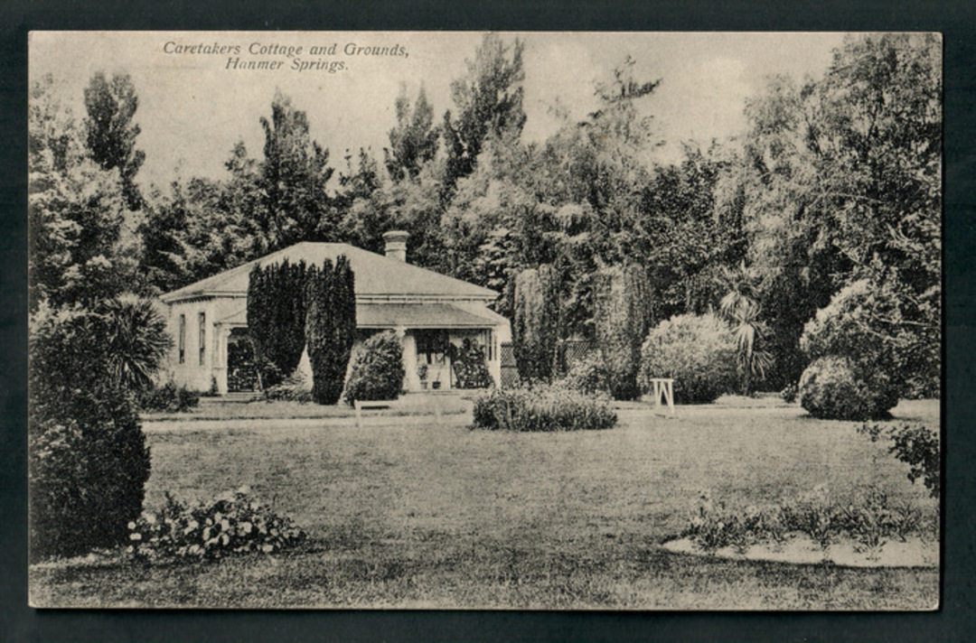Postcard of Caretakers Cottage and Grounds Hamner Springs. - 48279 - Postcard image 0