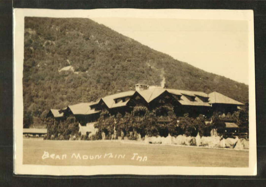 Real Photograph of Bear Mountain Inn. - 41120 - Postcard image 0