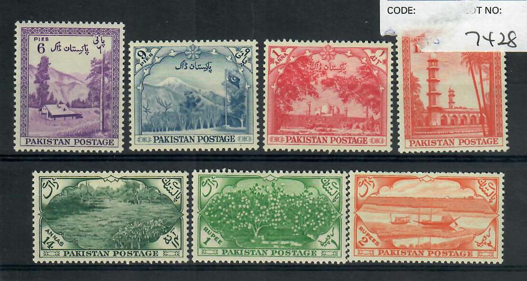 PAKISTAN 1954 Seventh Anniversary of Independence. Set of 7. - 20538 - Mint image 0