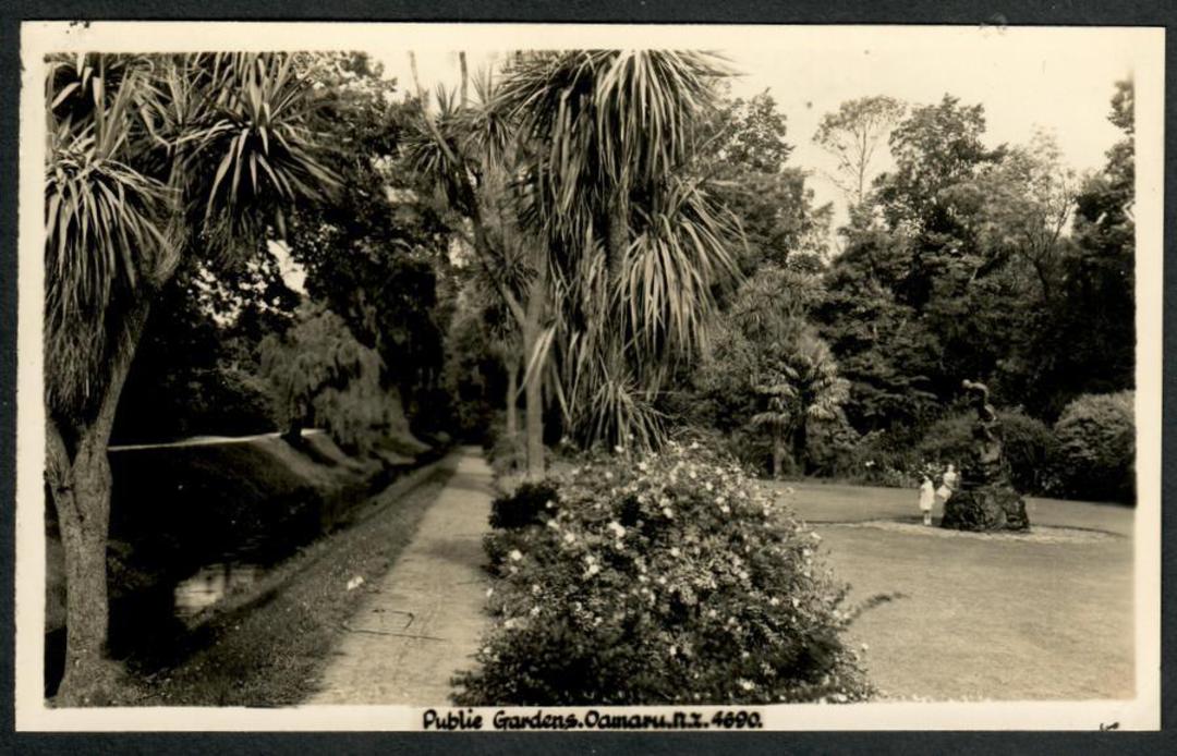 OAMARU Public Gardens. Real Photograph by A B Hurst & Son. - 49534 - Postcard image 0