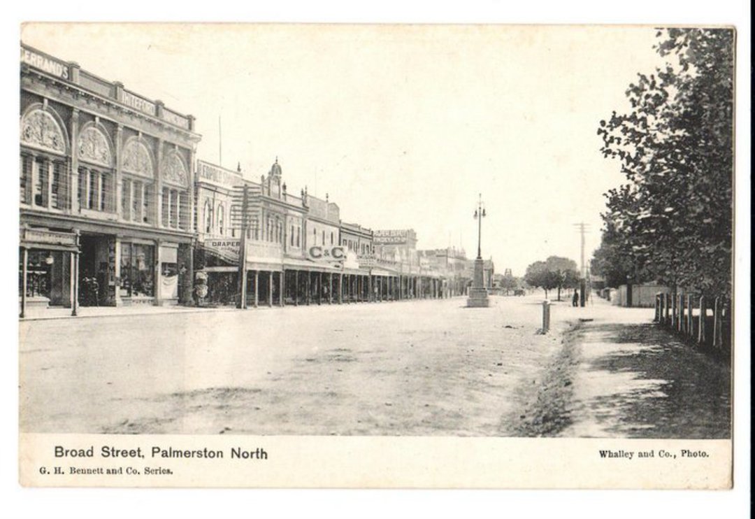 Postcard of Broad Street Palmerston North. - 69814 - Postcard image 0
