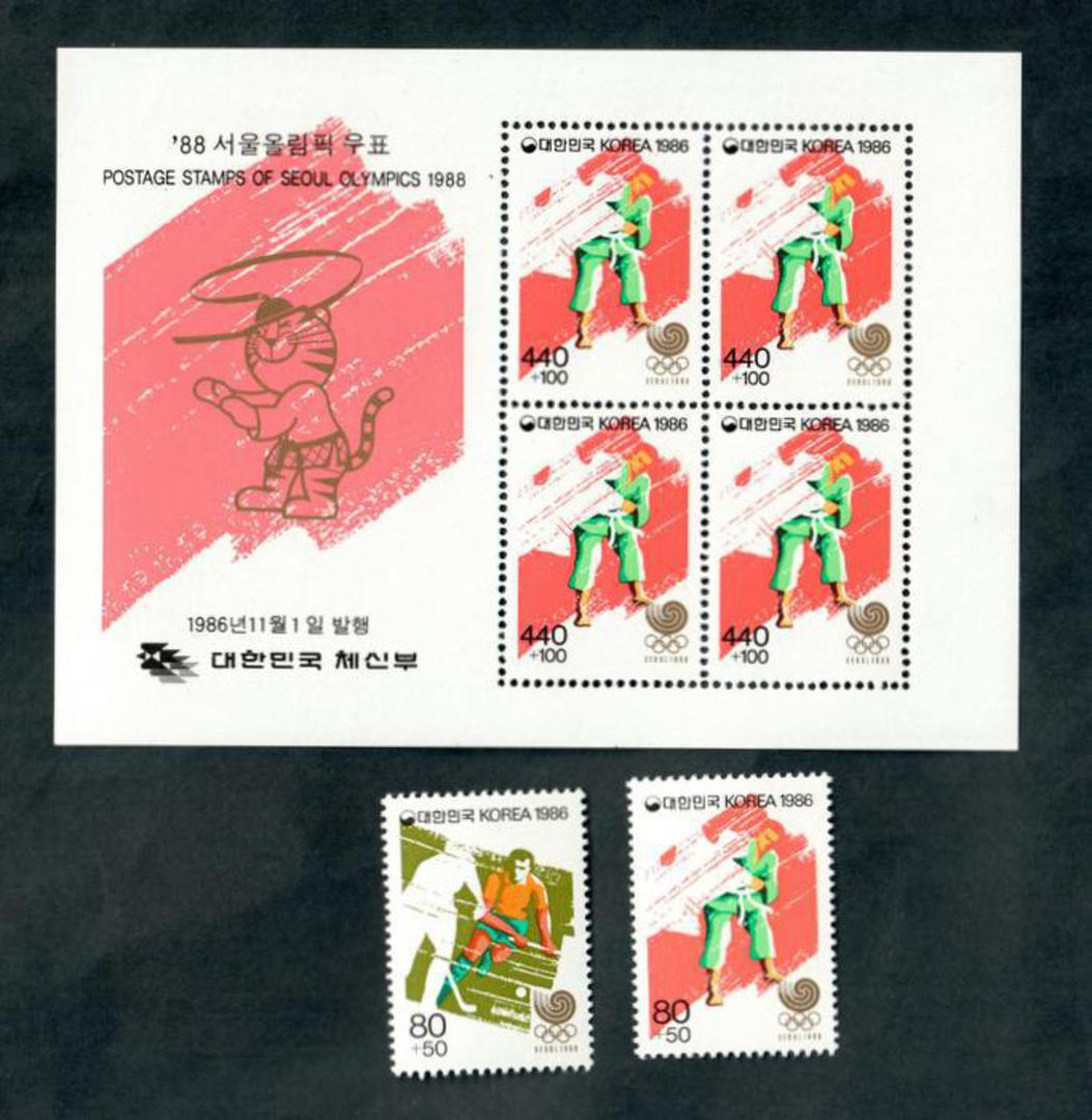 SOUTH KOREA 1986 Olympics. Set of 2 and sheetlet. - 50693 - UHM image 0