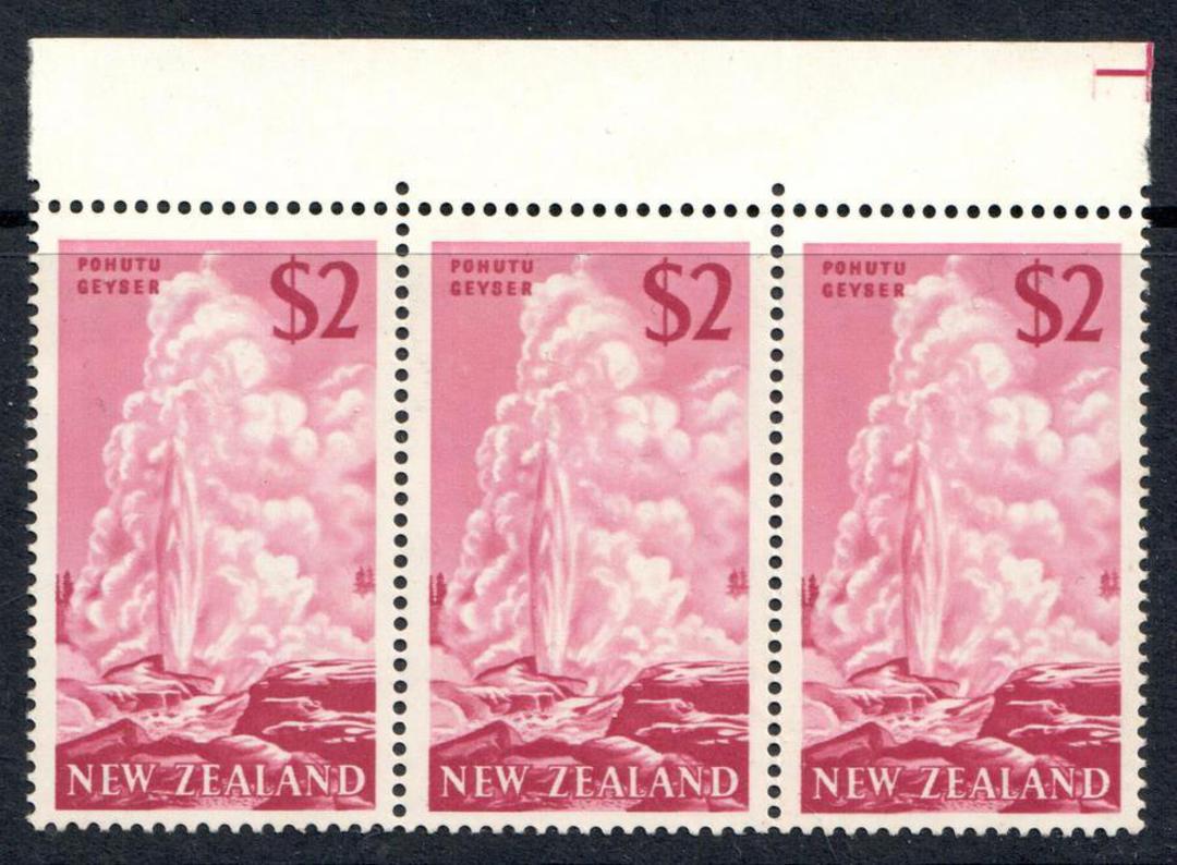NEW ZEALAND 1967 Pictorial $2. Strip of 3. - 79039 - UHM image 0