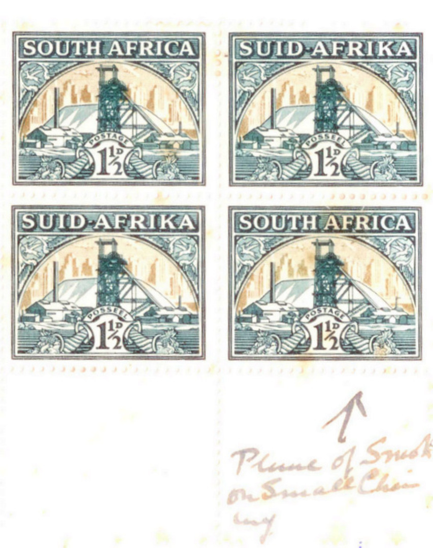 SOUTH AFRICA 1933 Definitive 1½d Green and Bright Gold. Block of 4 with major flaw. - 77127 - MNG image 0