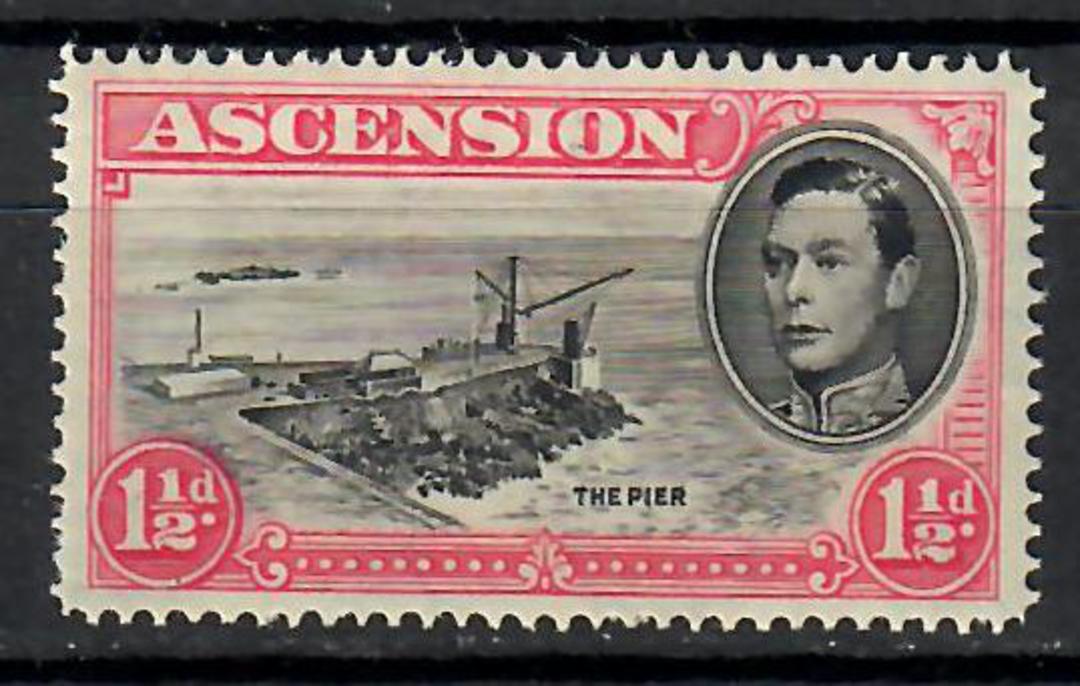ASCENSION 1938 Geo 6th Definitive 1½d Black and Rose-carmine with the Davit Flaw. Almost qualifies as LHM. - 70676 - Mint image 0
