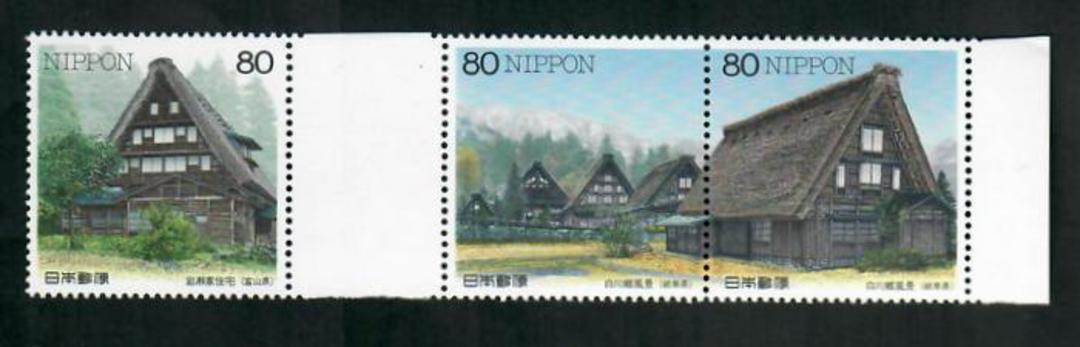 JAPAN 1999 Traditional Houses. Fifth series. Strip of 3. - 51147 - UHM image 0