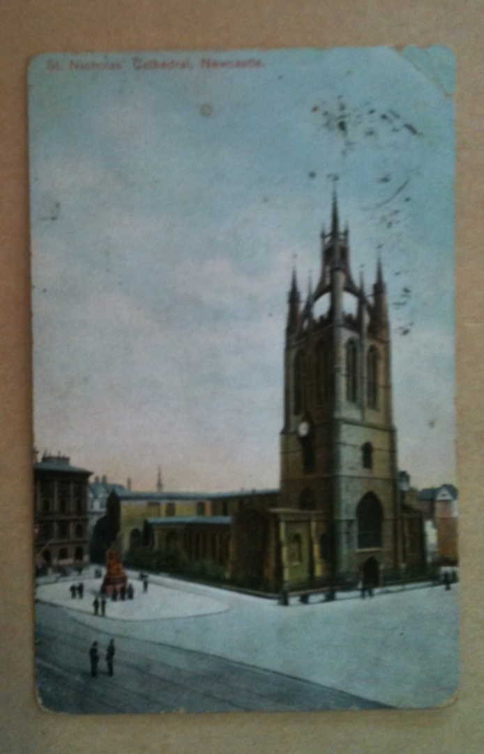 Coloured postcard of St Nicholas Cathedral Newcastle. Tired. - 242607 - Postcard image 0