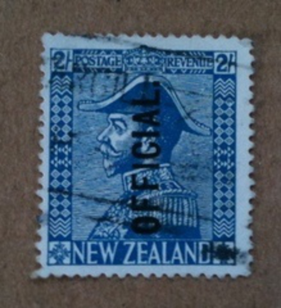 NEW ZEALAND 1926 Geo 5th Official 2/- Blue. Good used. Light Roller Cancel. - 74647 - Used image 0