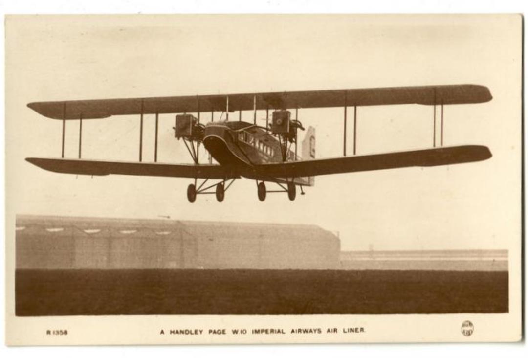 Real Photograph of the Handley Page W10 Imperial Airways Air Liner. - 40887 - Postcard image 0
