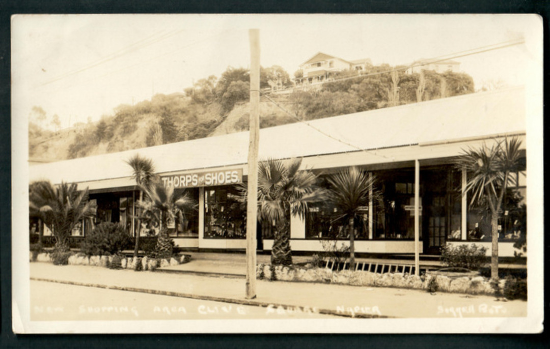 Real Photograph of New Shopping Area Clive Square Napier. - 47934 - Photograph image 0