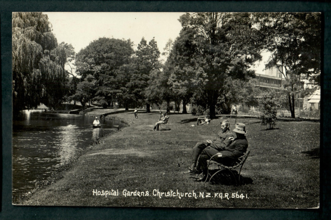 Real Photograph by Radcliffe of Hospital Gardens Christchurch. - 48445 - Postcard image 0