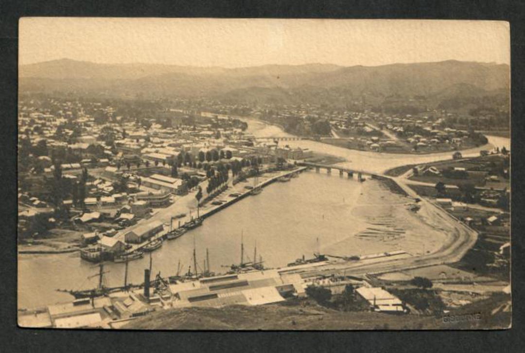 Real Photograph of Gisborne from Kaiti Hill. Several small ships in port. Superb card by Ellerbeck. - 48176 - Postcard image 0