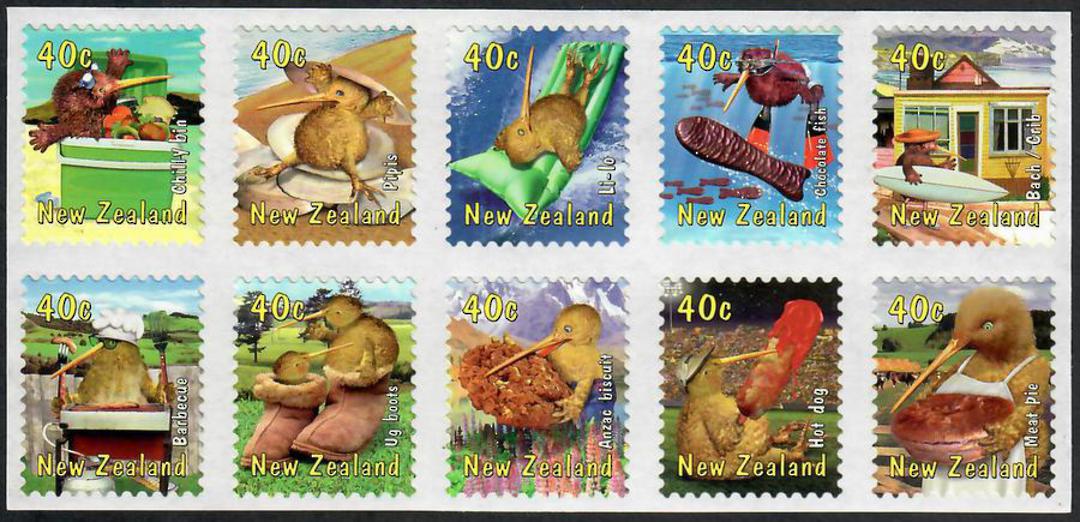 NEW ZEALAND 2000 Kiwiana. Second series. Post Office Sheetlet. - 24126 - UHM image 0
