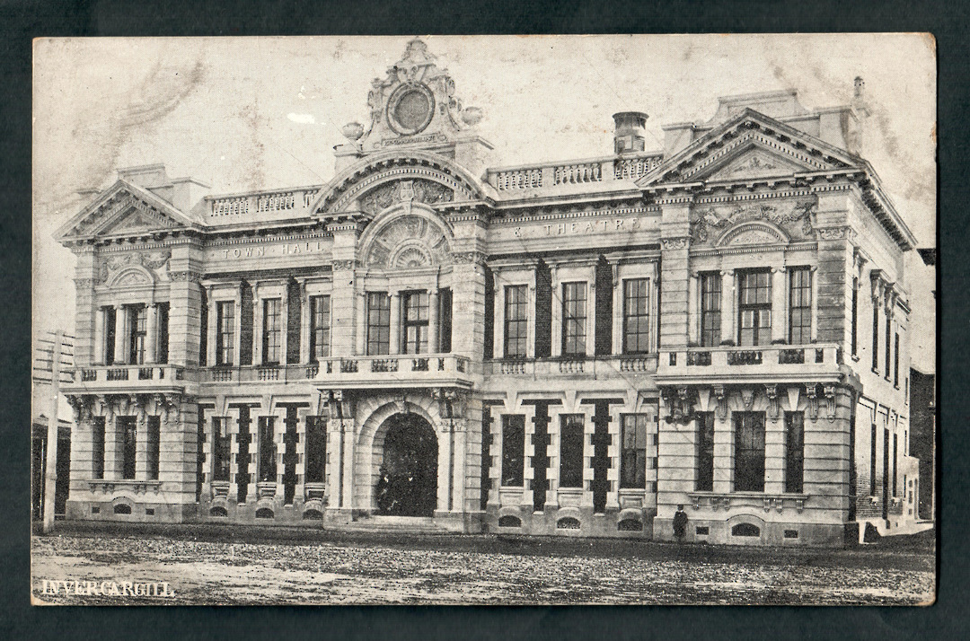 Early Undivided Postcard of the Town Hall and Theatre Invercargill. - 49363 - Postcard image 0