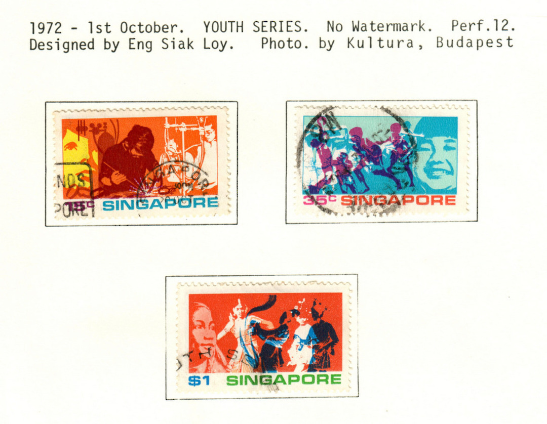 SINGAPORE 1972 Youth. Set of 3. - 59693 - Used image 0