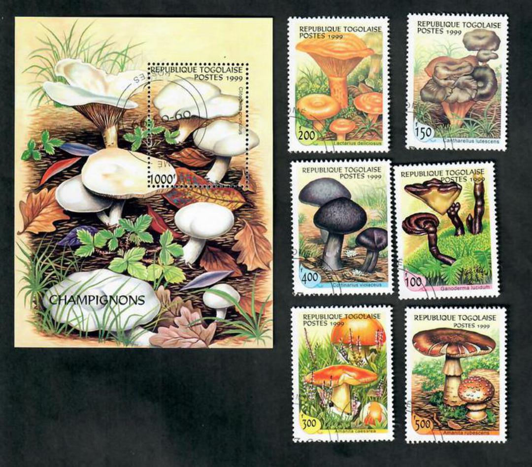 TOGO 1999 Fungi. Set of 6 and miniature sheet. - 50873 - CTO image 0
