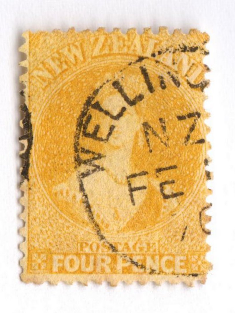 NEW ZEALAND 1862 Full Face Queen 4d Yellow. - 10014 - FU image 0