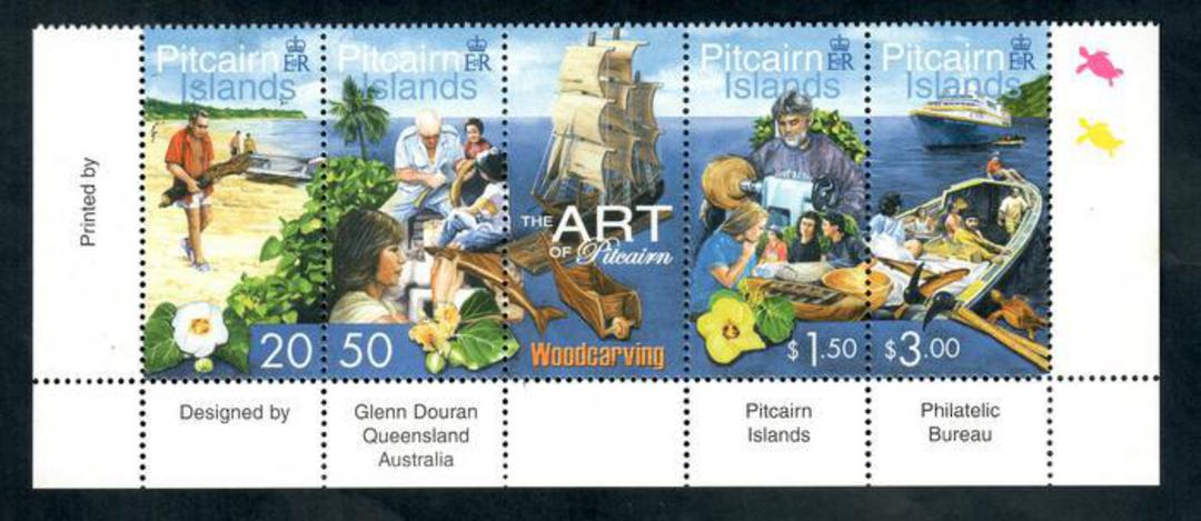 PITCAIRN ISLANDS 2001 Woodcarving. Strip of 4 and label. - 52192 - UHM image 0