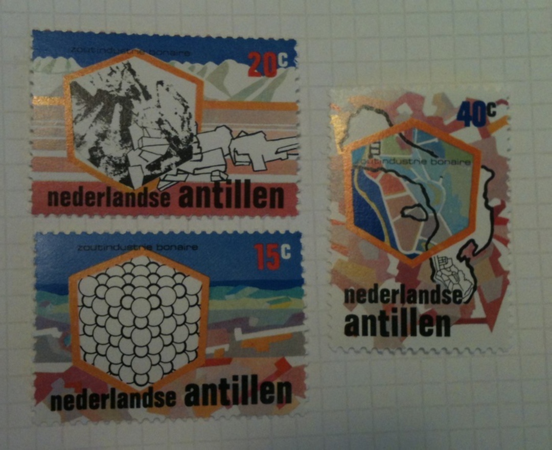 NETHERLANDS ANTILLES 1975 Bonaire Salt Industry. Set of 3. - 93590 - UHM image 0