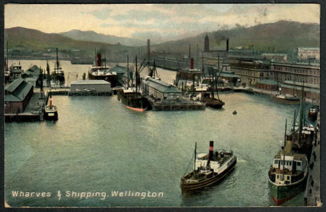 WELLINGTON Wharves and Shipping. Coloured Real Photograph - 47426 - Postcard image 0