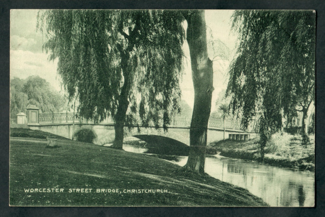 Postcard of Worcester Street Bridge Christchurch. - 48473 - Postcard image 0