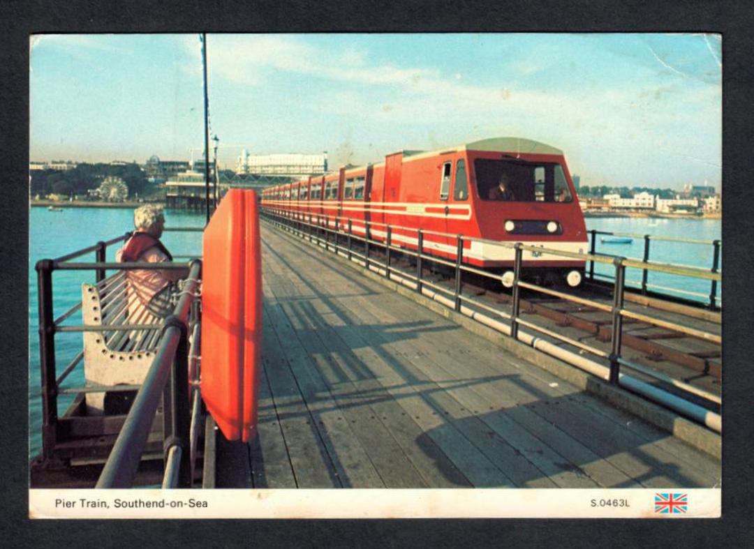 GREAT BRITAIN Modern Coloured Postcard of Pier Train Southend on Sea. - 444721 - Postcard image 0